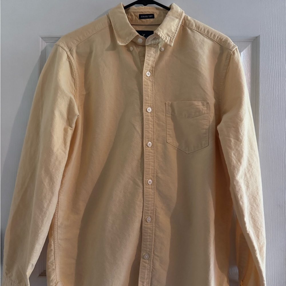 American Eagle Outfitters Yellow Casual Button Down Shirt